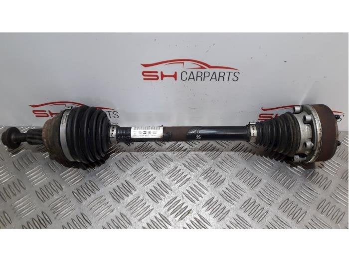 Aandrijfas links-voor van een Volkswagen Golf, Gebruikt, -, Volkswagen, -