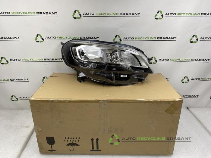 Phare droit d'un Peugeot Expert, -, 3 mois de garantie, Utilisé, -