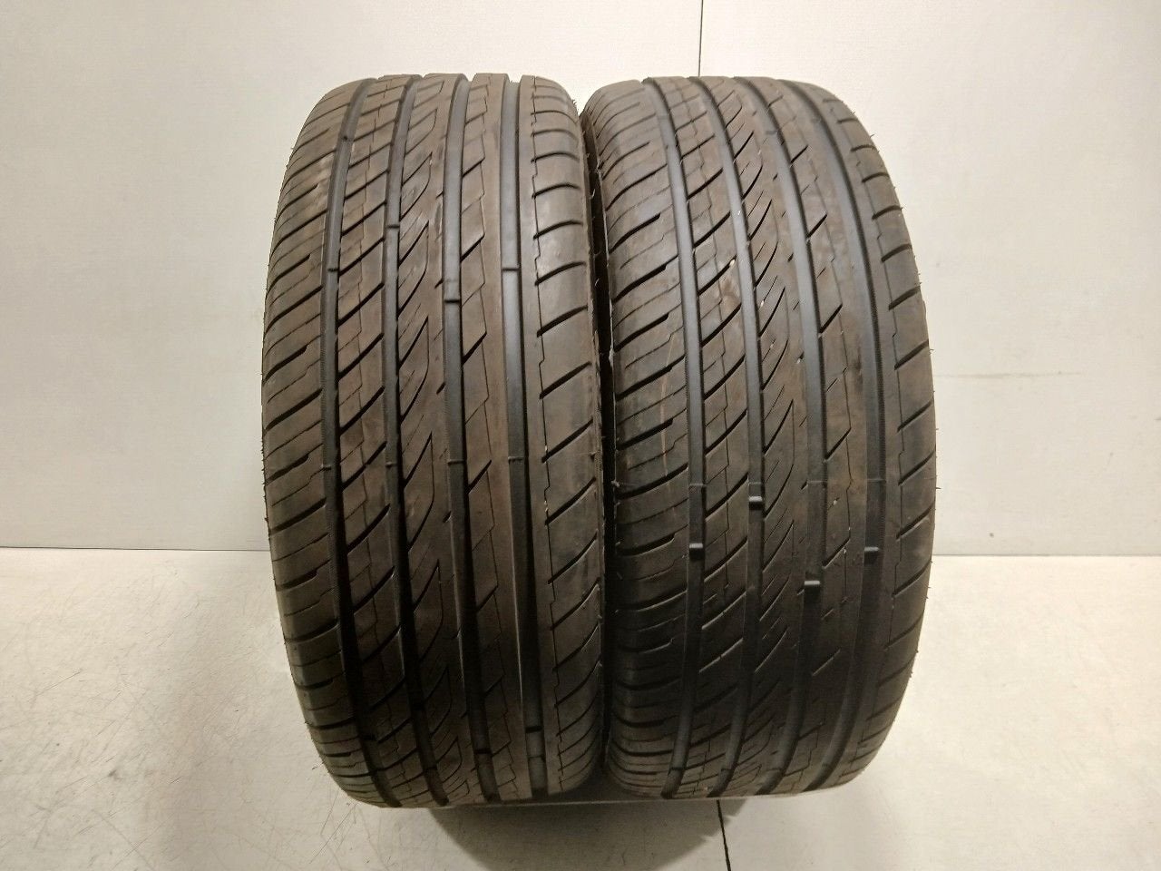 Bandenset 2 stuks Zomer 205 45 R17, Onderdelen@venauto.nl, Van der Ven Autorecycling B.V., Gebruikt, Ettenseweg 76, 4706 PB Roosendaal, The Netherlands