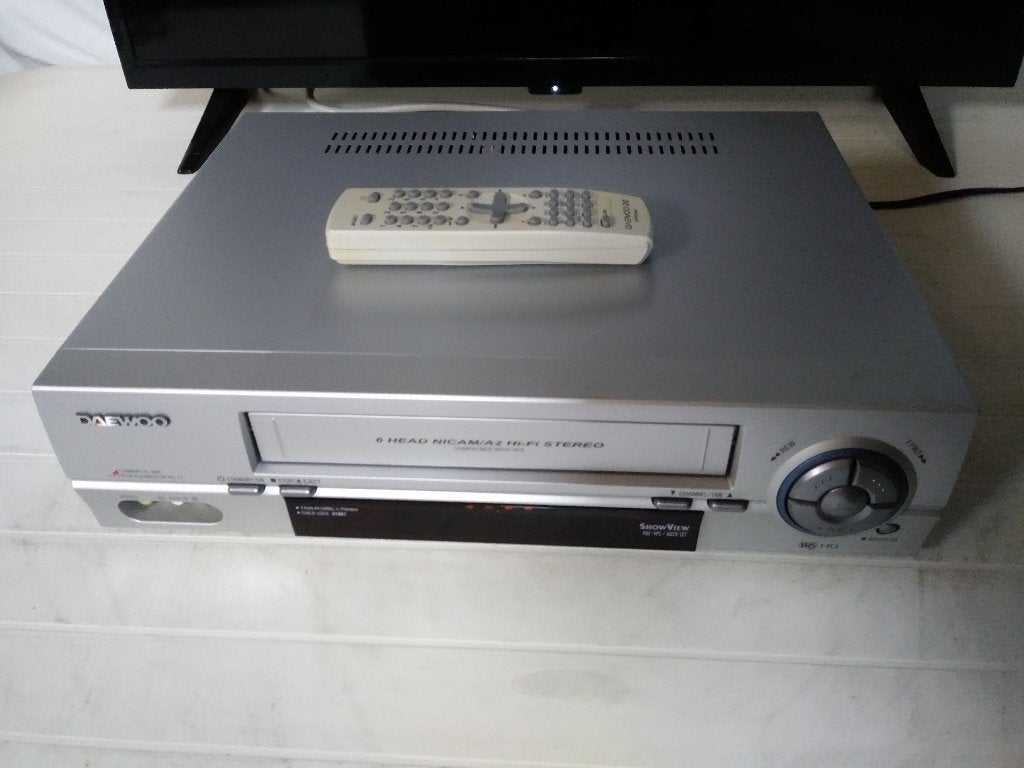 Daewoo ST867 HiFi stereo videorecorder, Ophalen of Verzenden, Zo goed als nieuw, VHS-speler of -recorder