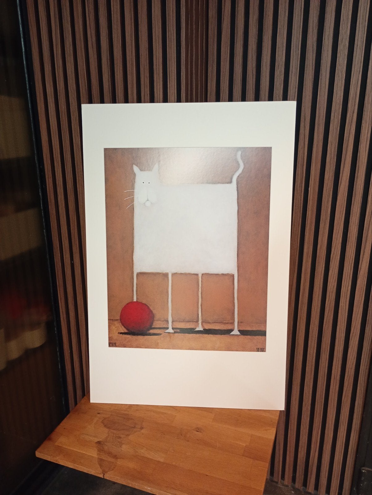 Kressier Daniel Patrick white cat with red Ball 15 ipv 109€, Ophalen