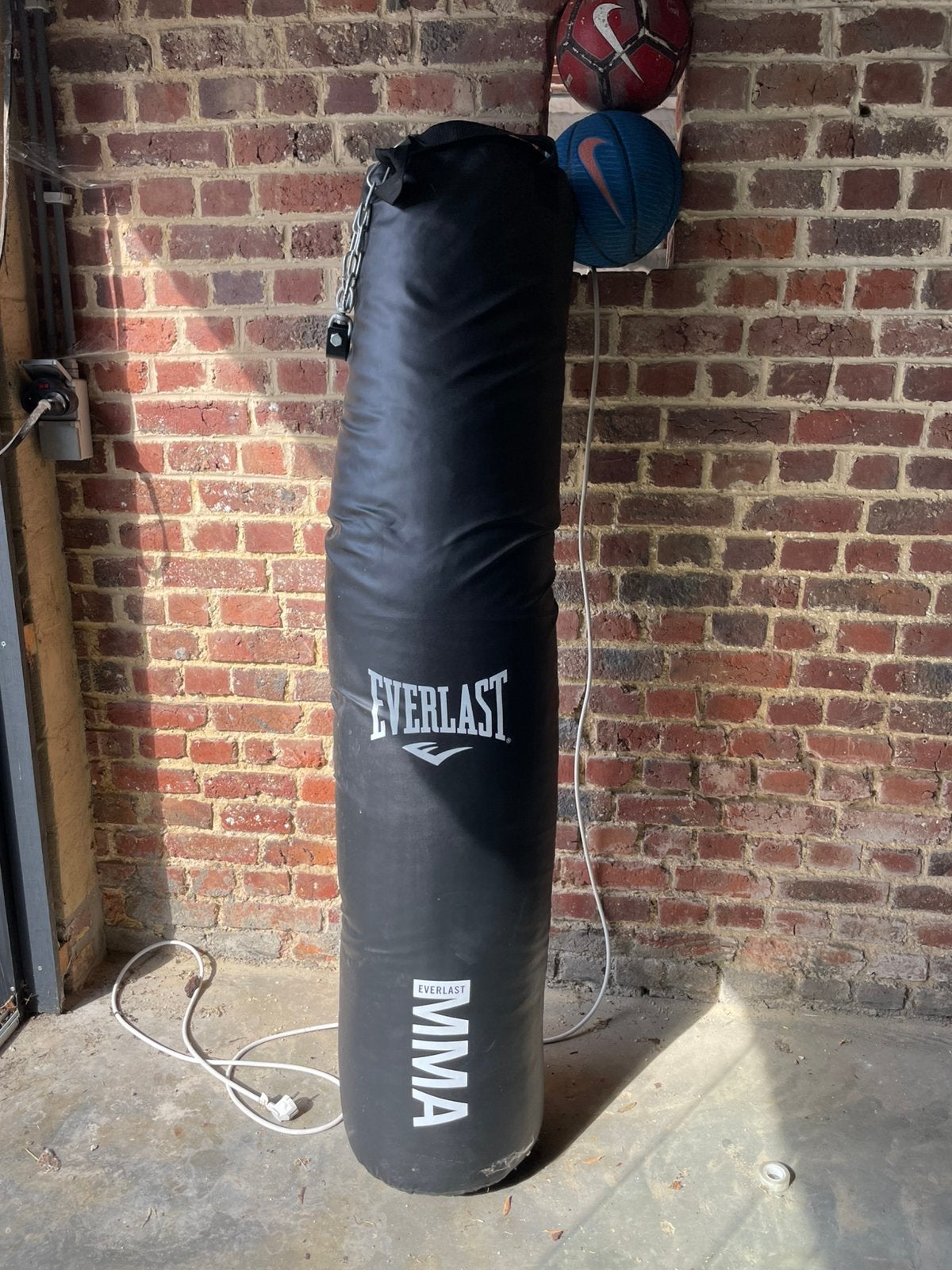 Everlast MMA Heavy Bag 100 lb, Sport en Fitness, Ophalen, Zo goed als nieuw, Bokszak