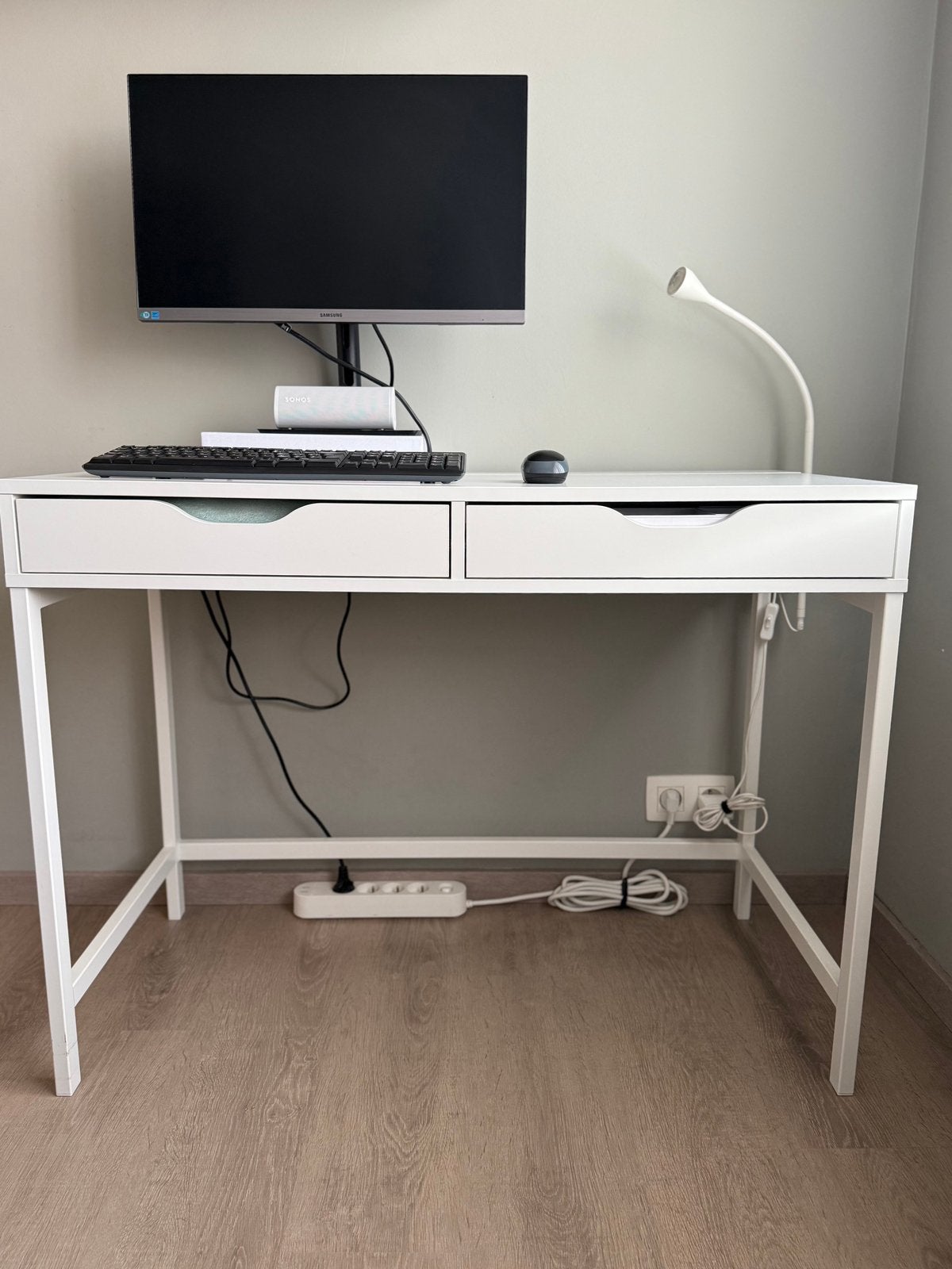 IKEA LANGFJÄLL bureaustoel en IKEA ALEX bureau + bureaulamp, Ophalen, In hoogte verstelbaar, Zo goed als nieuw, IKEA
