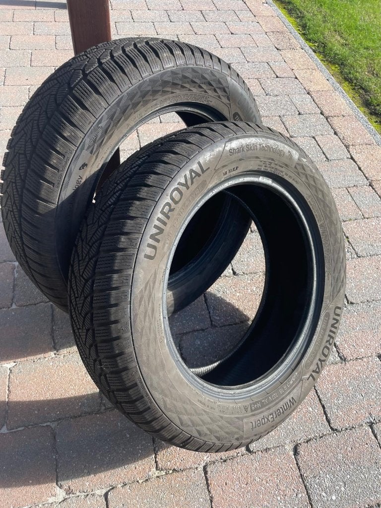 2 pneus d'hiver TRÈS bon état -235/60R 18V XL Mercedes GLC, Autos : Pièces & Accessoires, Pneus hiver, Véhicule de tourisme, Enlèvement