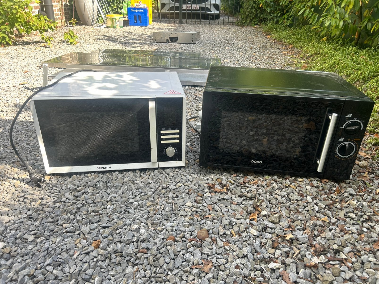 Twee gebruikte magnetrons: Severin en Domo, Elektronische apparatuur, Ophalen, Zo goed als nieuw, Vrijstaand, Draaiplateau