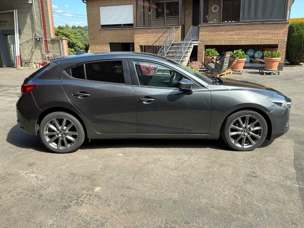 Mazda 3     2.2 Diesel, Auto's, Voorwielaandrijving, Stof, 4 cilinders, 2191 cc