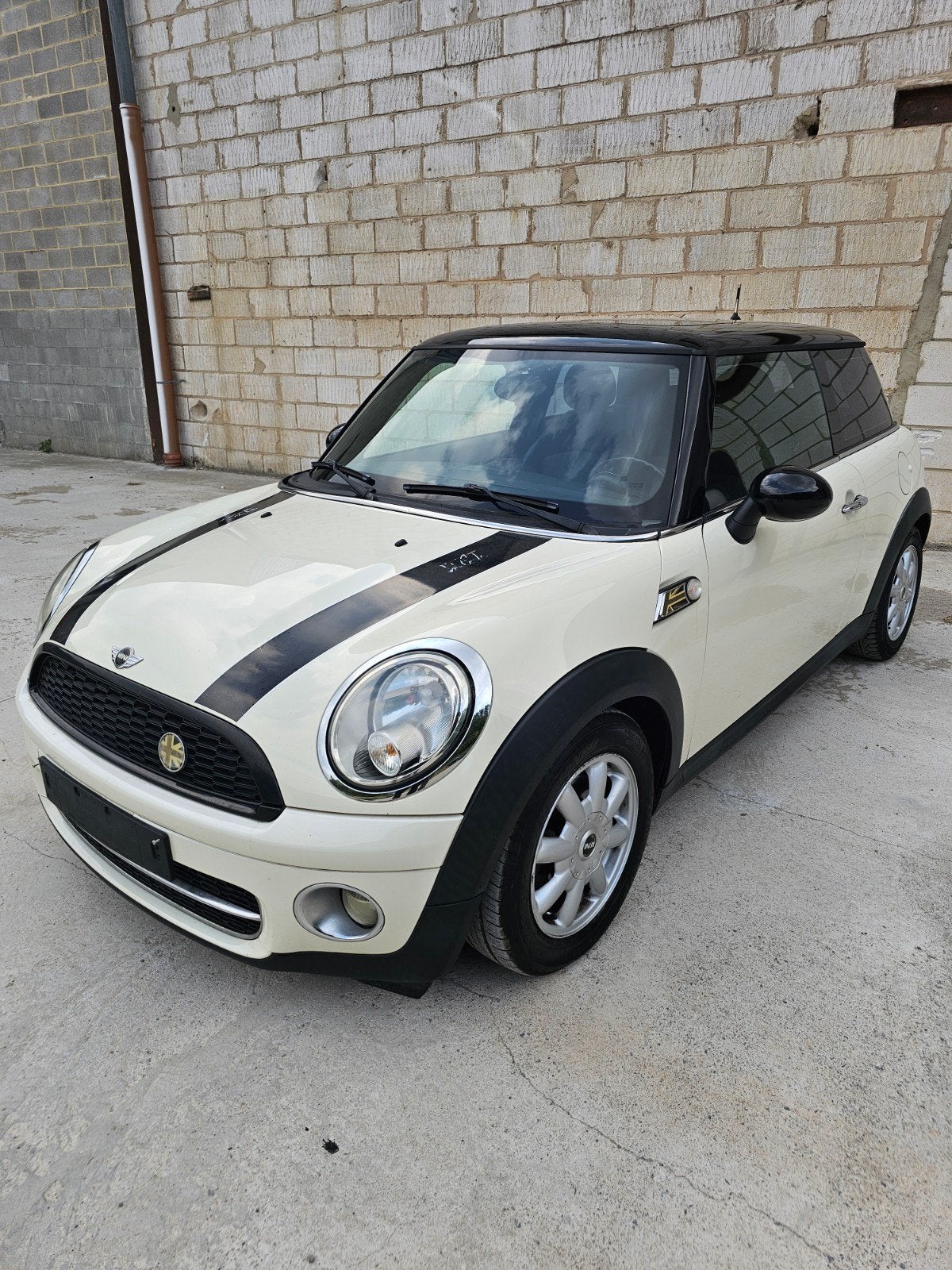 Mini 1.6d en bon état, Autos, Cuir, Achat, Boîte manuelle, Noir