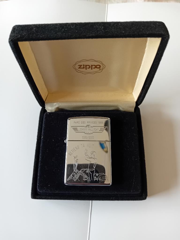 Johnny Hallyday zippo Parc des Princes 1983  Retiens la nuit, Verzamelen, Ophalen, Nieuw