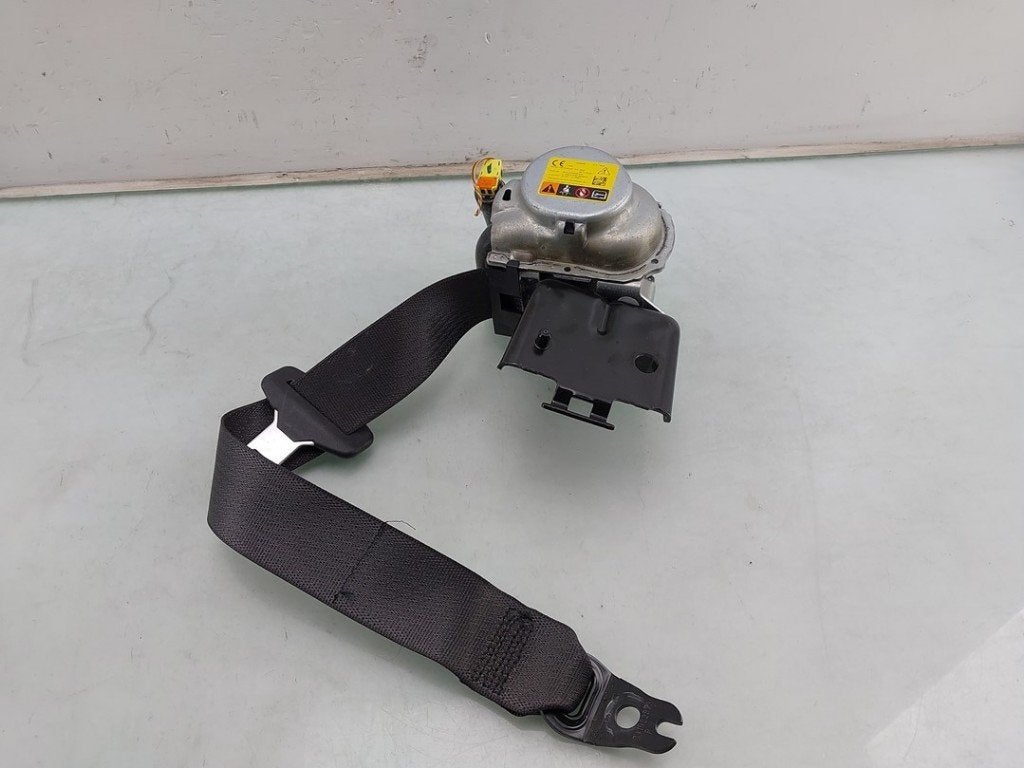 VEILIGHEIDSGORDEL RECHTS ACHTER Opel Astra K, Gebruikt, Postoffice@zf.com, Löwentaler Straße 20
88046  Friedrichshafen, DE, Opel