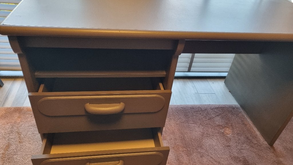 bureau, 68 cm, 130 cm, Espace de rangement, Enlèvement