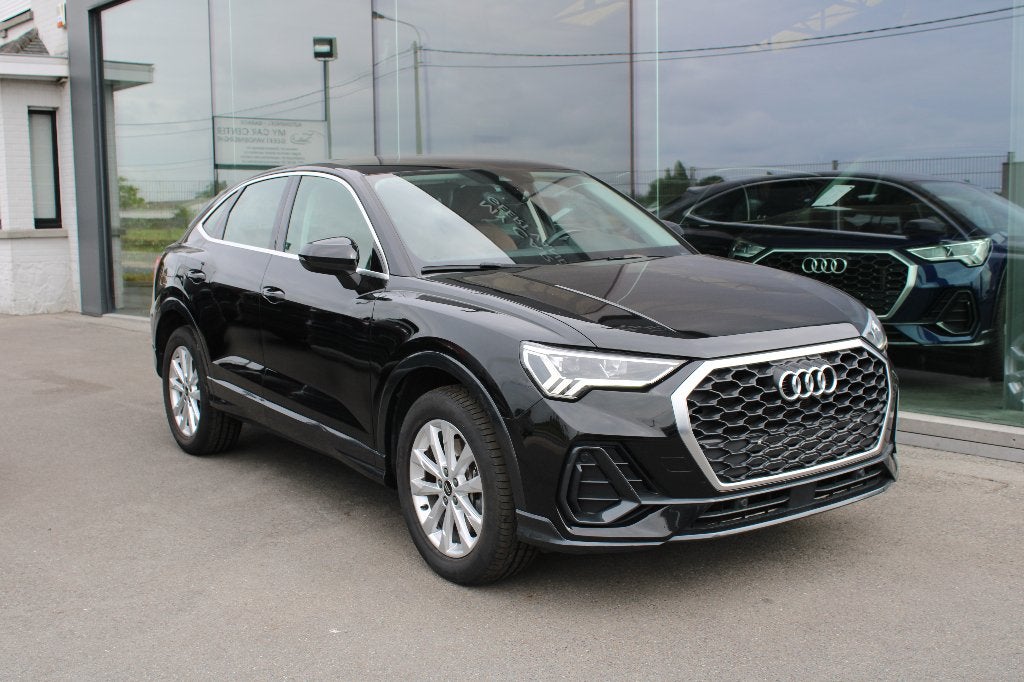 AUDI Q3 PHEV 45 TFSIe S TRONIC-CAMERA-LEDER, Automaat, Dealer onderhouden, 42 g/km, Zwart