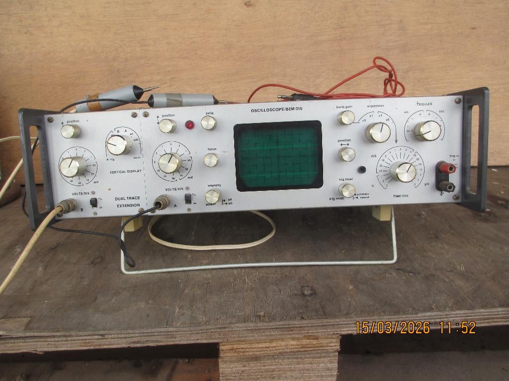 Opruiming vintage oscilloscoop MBLE BEM016, Enlèvement, Utilisé