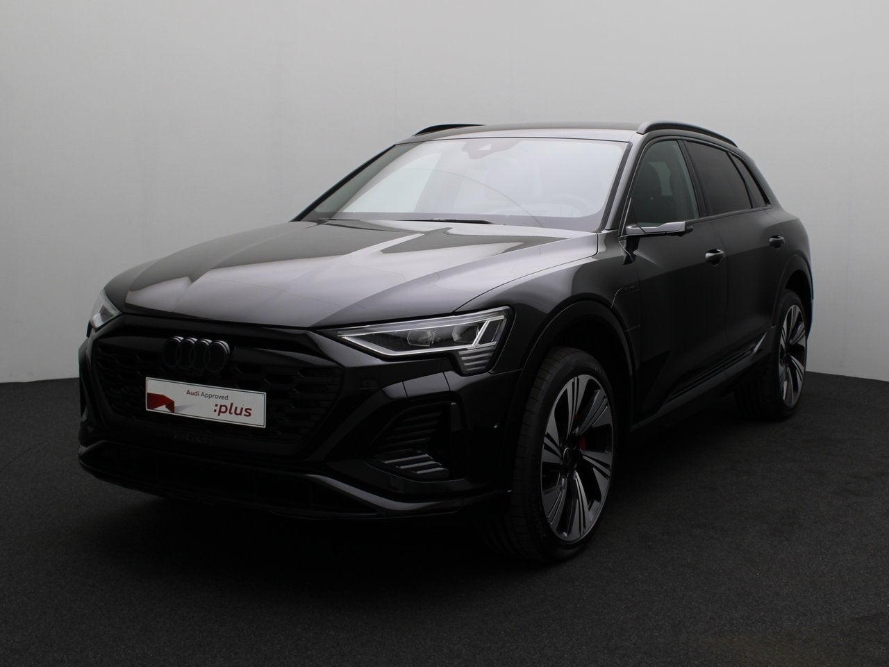 Audi Q8 e-tron e-Tron 106 kWh 55 Quattro S line, Automaat, Elektrisch, https://public.car-pass.be/vhr/4a967a3e-1136-4446-abbb-ede36bef7887