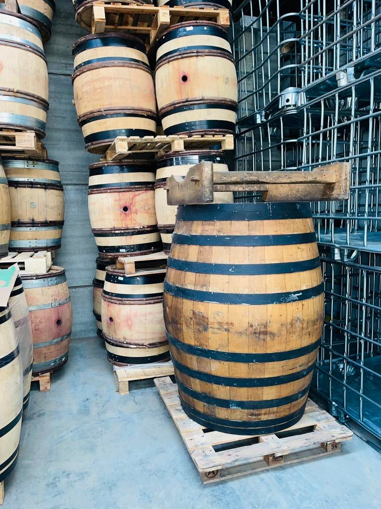 Foudre 800 litres, muid, barrique, tonneau en bois de chêne, Enlèvement ou Envoi, Comme neuf, Bois