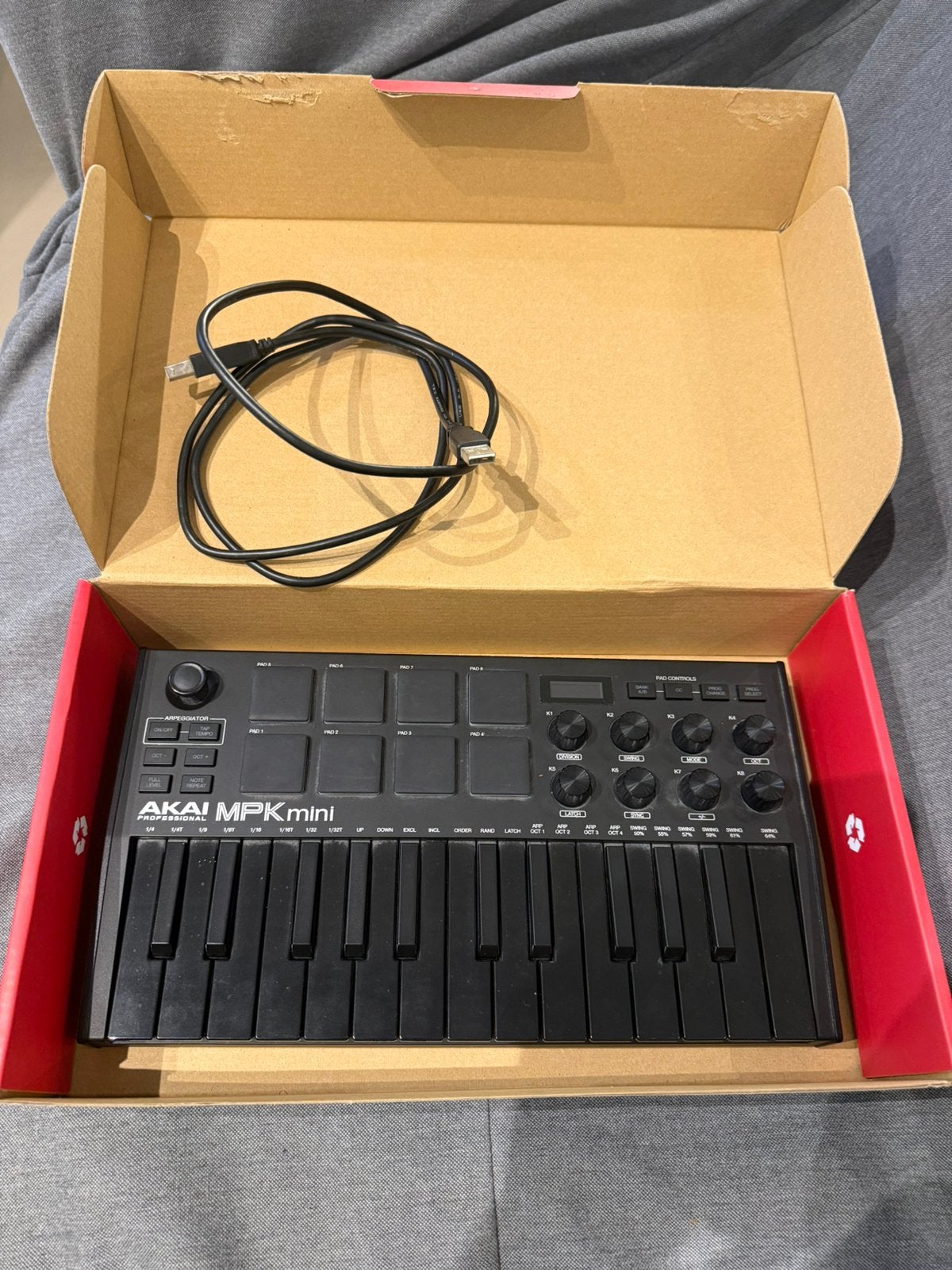 Akai MPK mini, Muziek en Instrumenten, Ophalen, Zo goed als nieuw