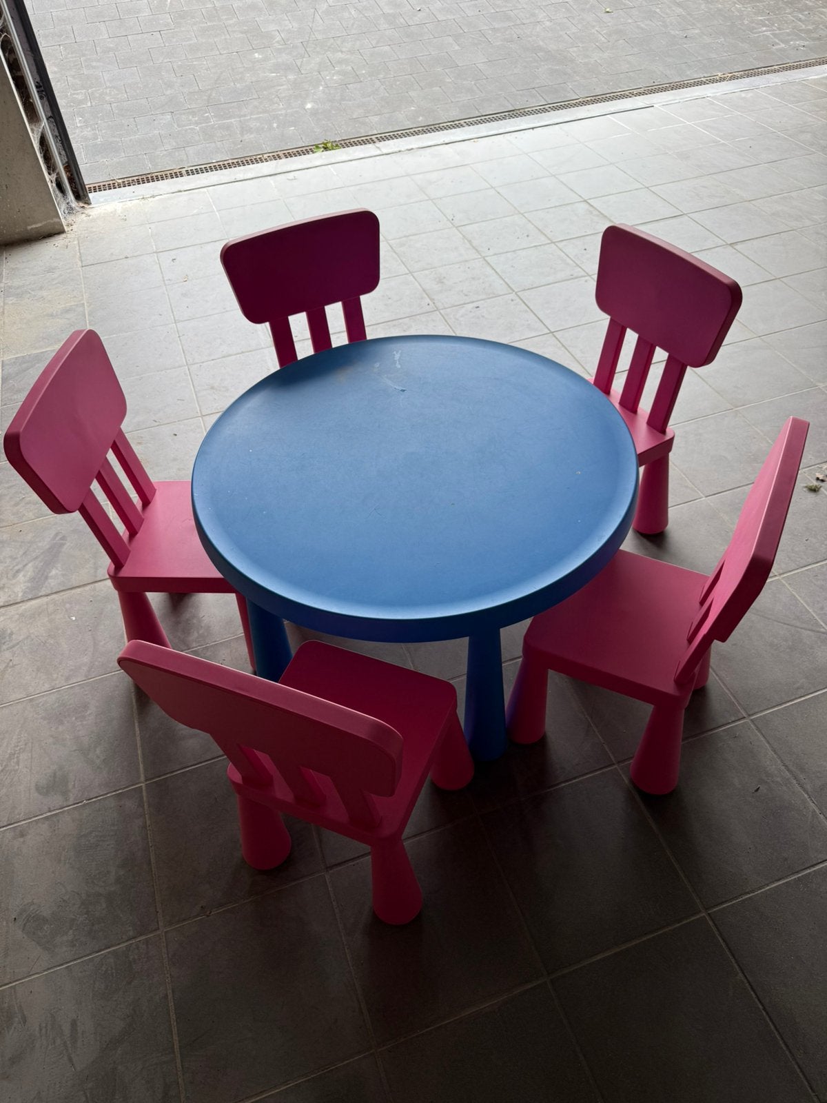Ikea kindertafeltje en 5 stoelen, Ophalen, Gebruikt, Tafel(s) en Stoel(en)