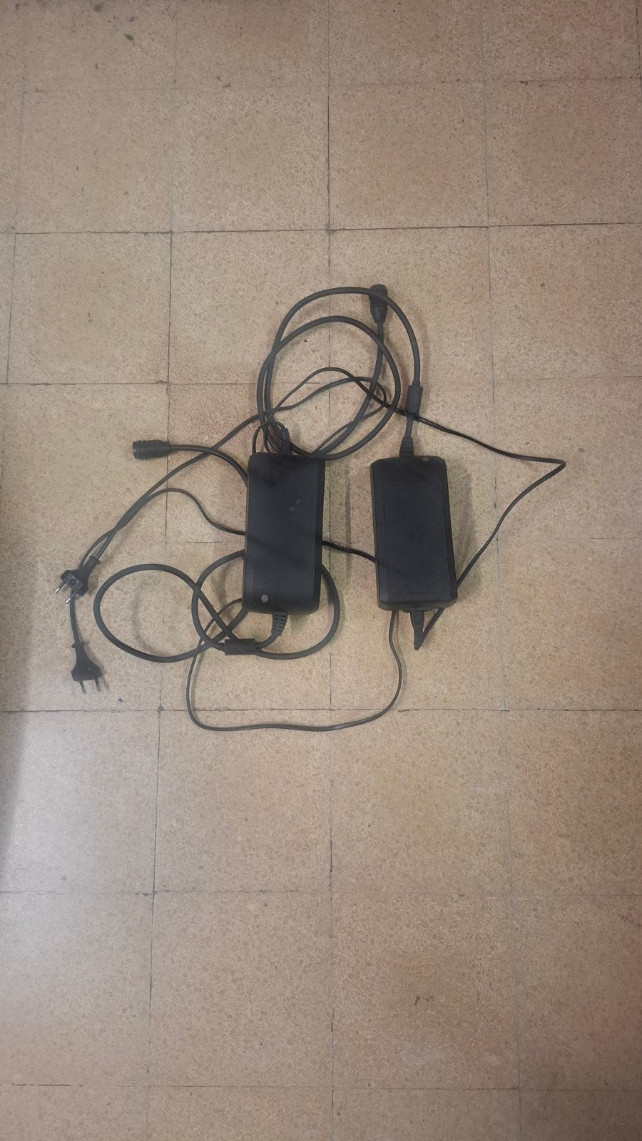 3x Stromer CR246 oplader *used*, Gebruikt