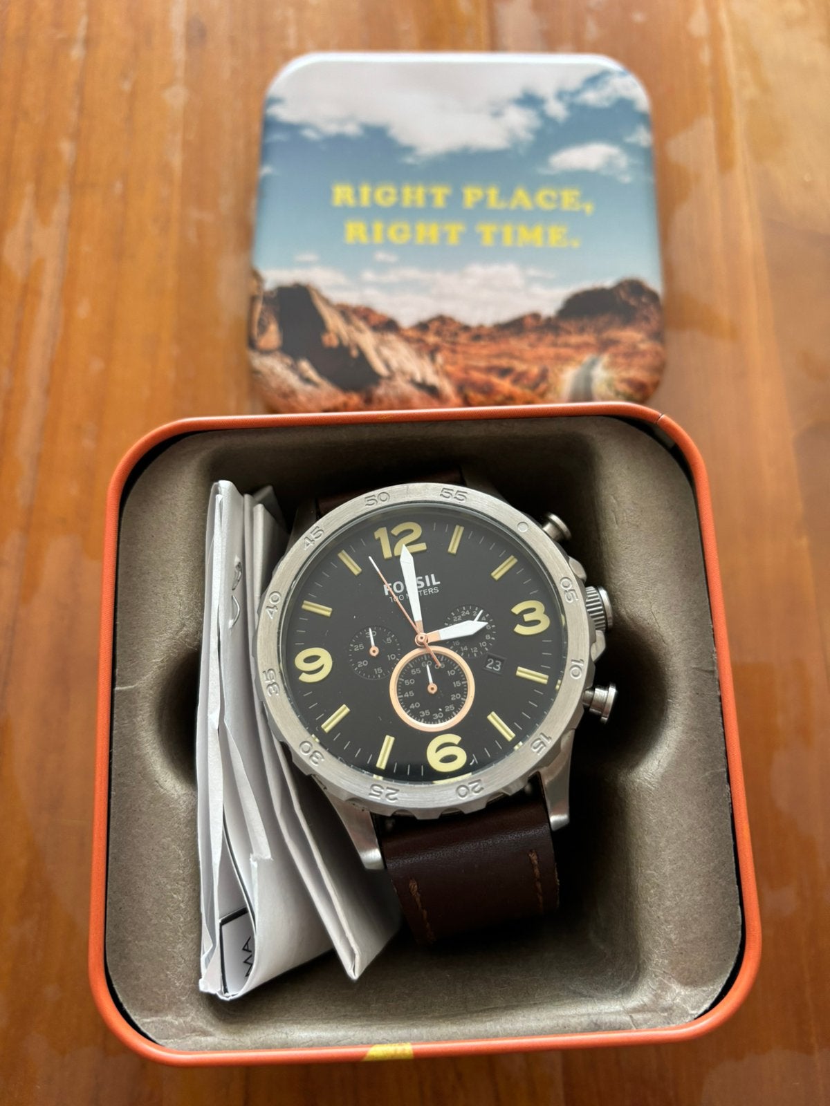 Montre homme Fossil  – Très bon état (Boîte d'origine), Handtassen en Accessoires, Horloges | Heren, Overige materialen, Leer