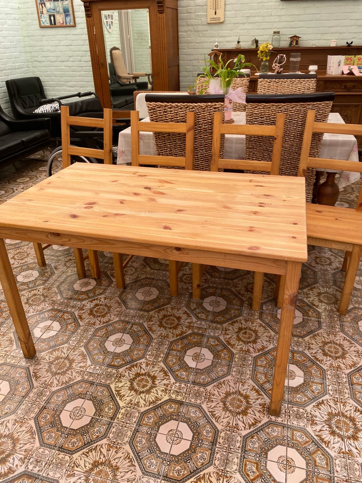 Table et 4 chaises, Enlèvement, Comme neuf