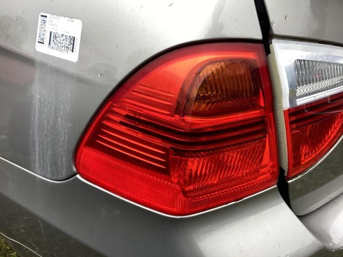 Feu arrière gauche d'un BMW 3-Serie, -, 3 mois de garantie, Utilisé, -