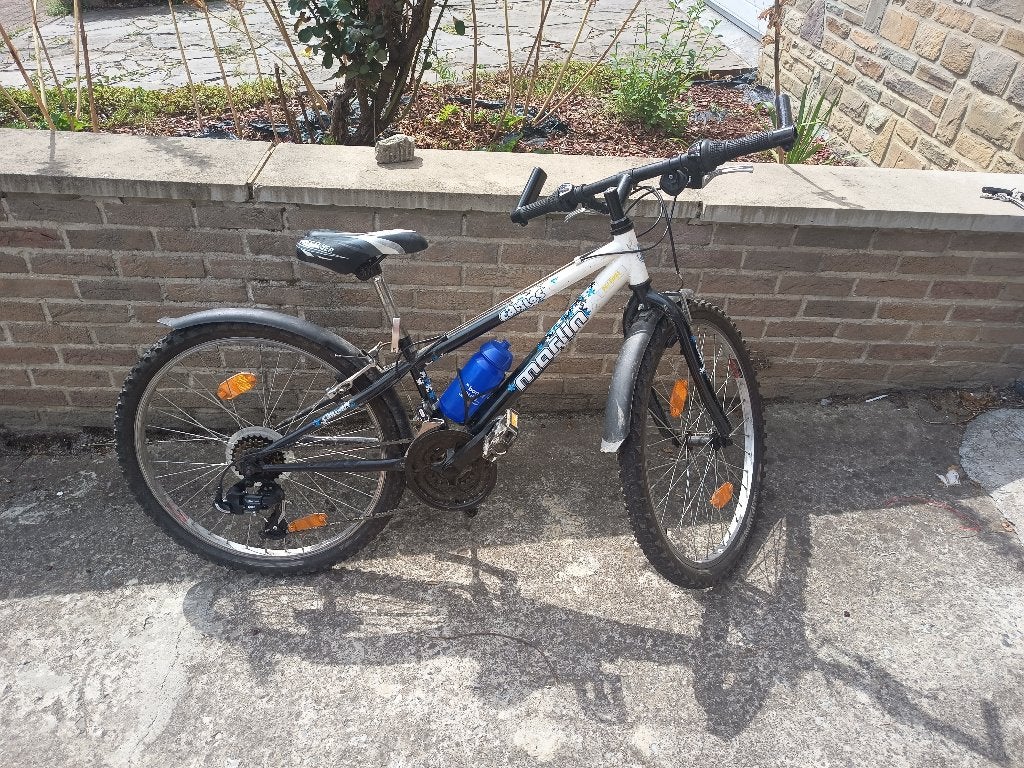 vélo 24 pouces, 18 vitesses, garde boue, corne guidon, Enlèvement, Utilisé, Guidon