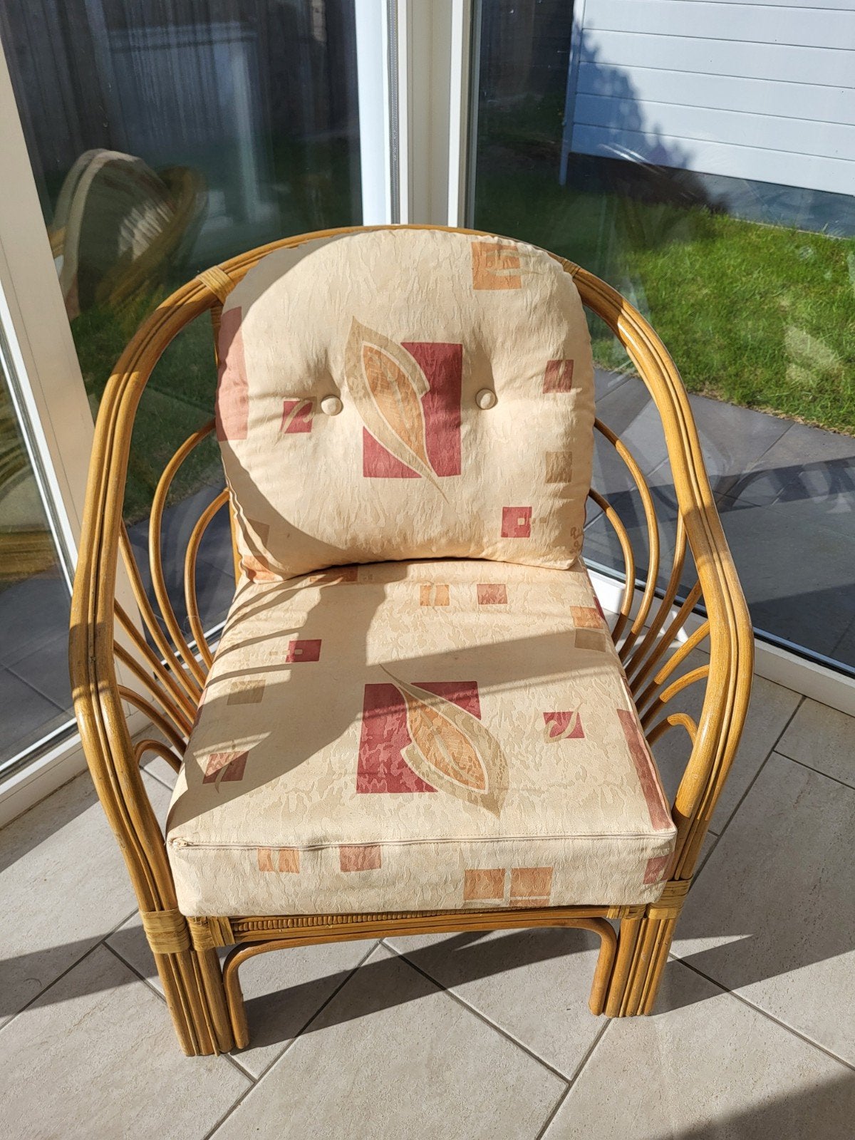 Fauteuil lounge, Enlèvement