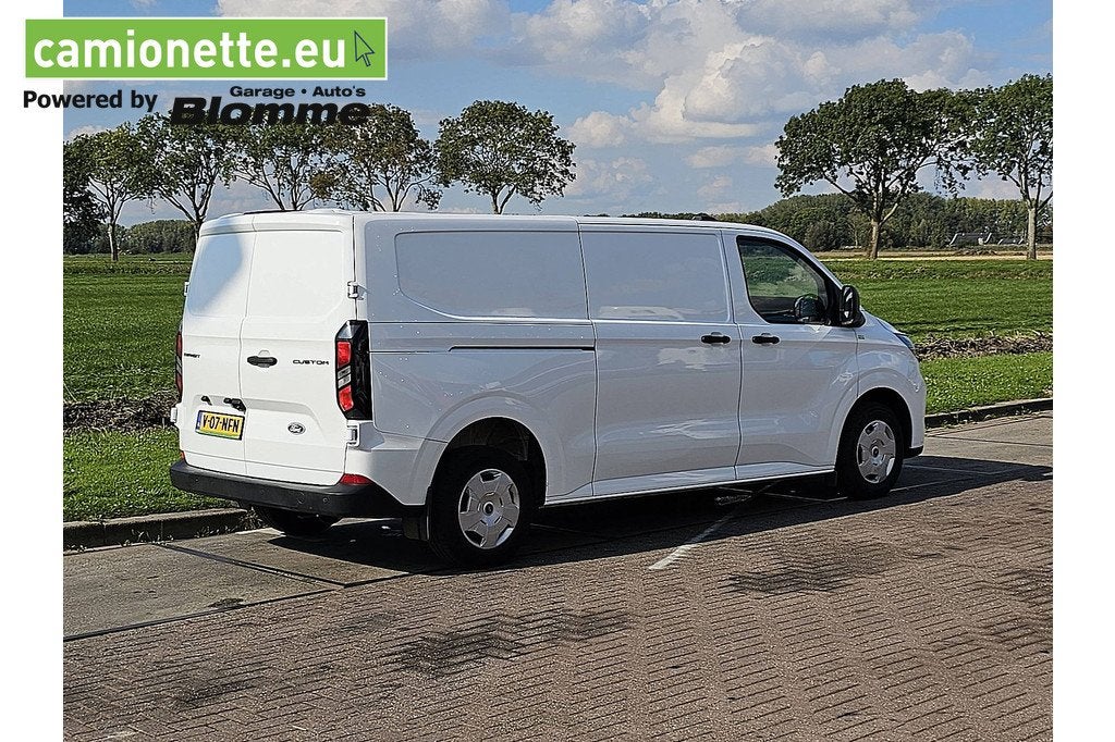 Ford Transit Custom 300 2.0 TDCI L2H1 Trend (bj 2024), Auto's, Gebruikt, Euro 6, 4 cilinders, Wit