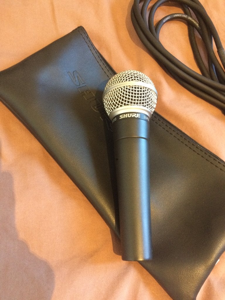 Shure SM58 + 2 kabels, Enlèvement, Comme neuf, Micro chant