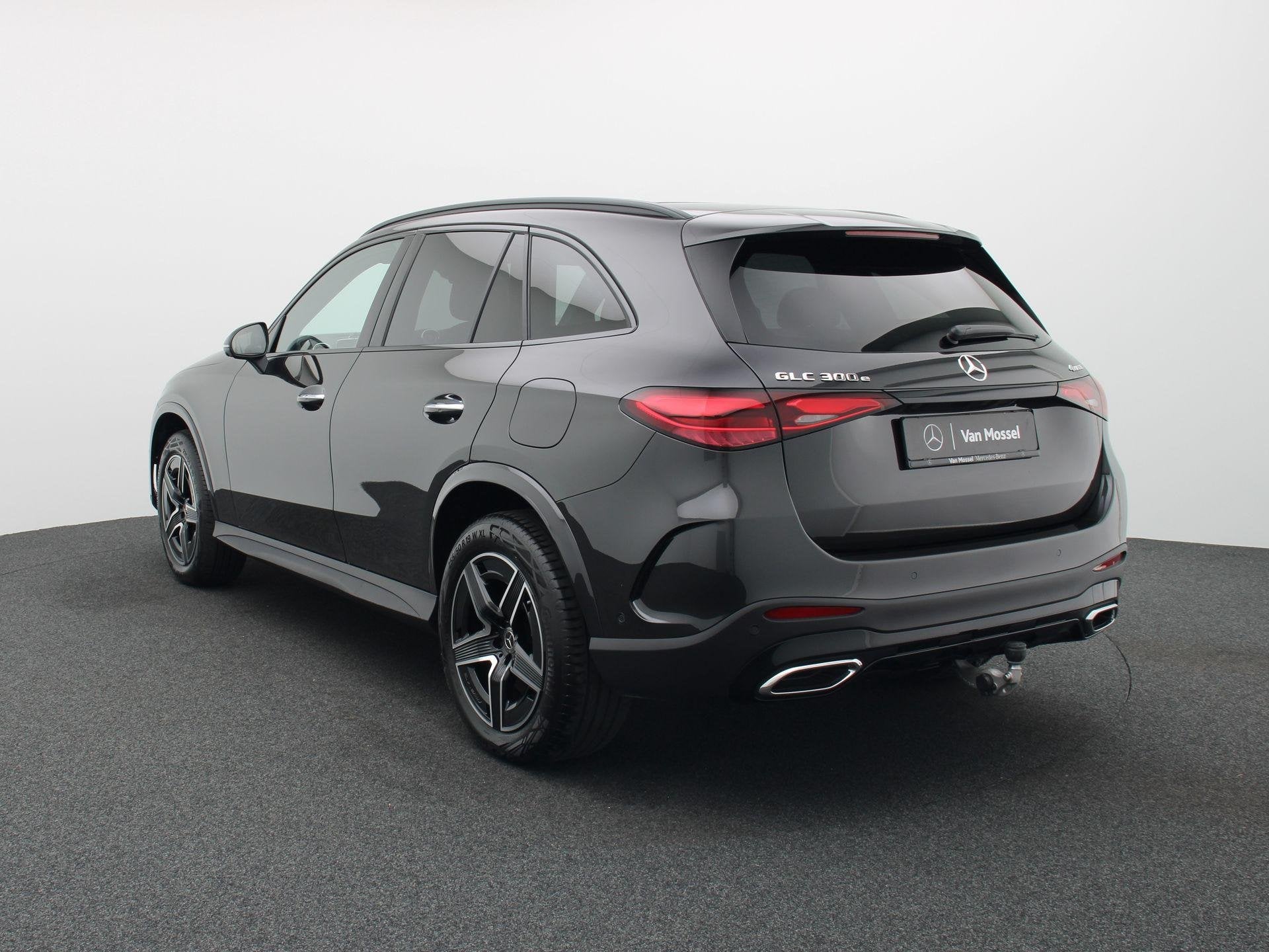 Mercedes-Benz GLC SUV 300 e AMG Line + LEDER + PANO DAK + HE, Autos, Argent ou Gris, Achat, Euro 6, Entreprise