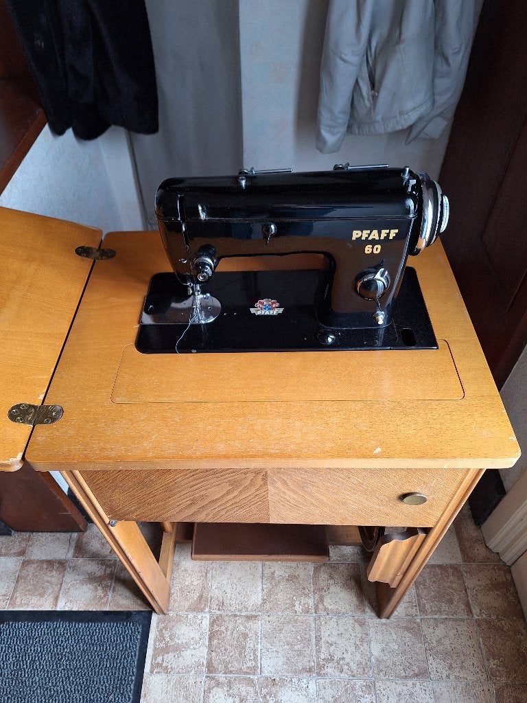 retro naaimachine pfaff, Antiek en Kunst, Ophalen