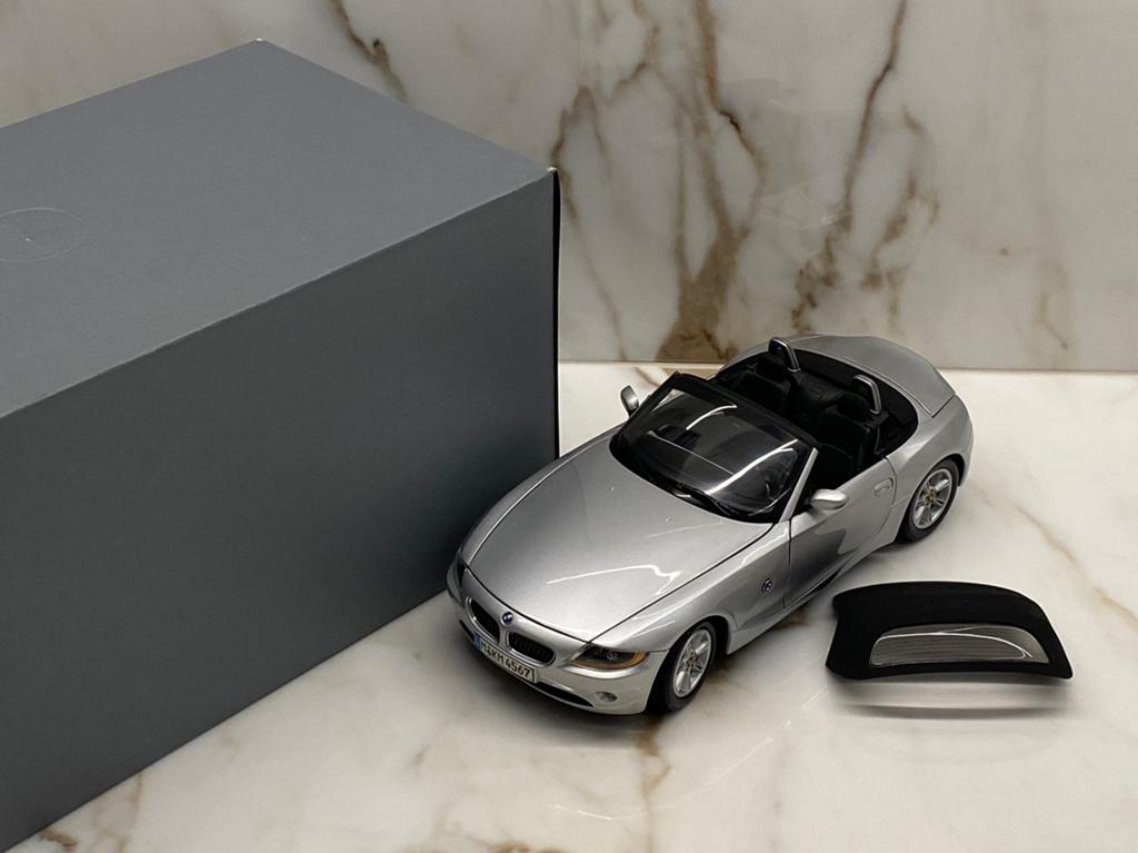 Kyosho BMW Z4 (E85) - 1:18, Hobby en Vrije tijd, Modelauto's | 1:18, Ophalen of Verzenden, Zo goed als nieuw, Auto, Kyosho