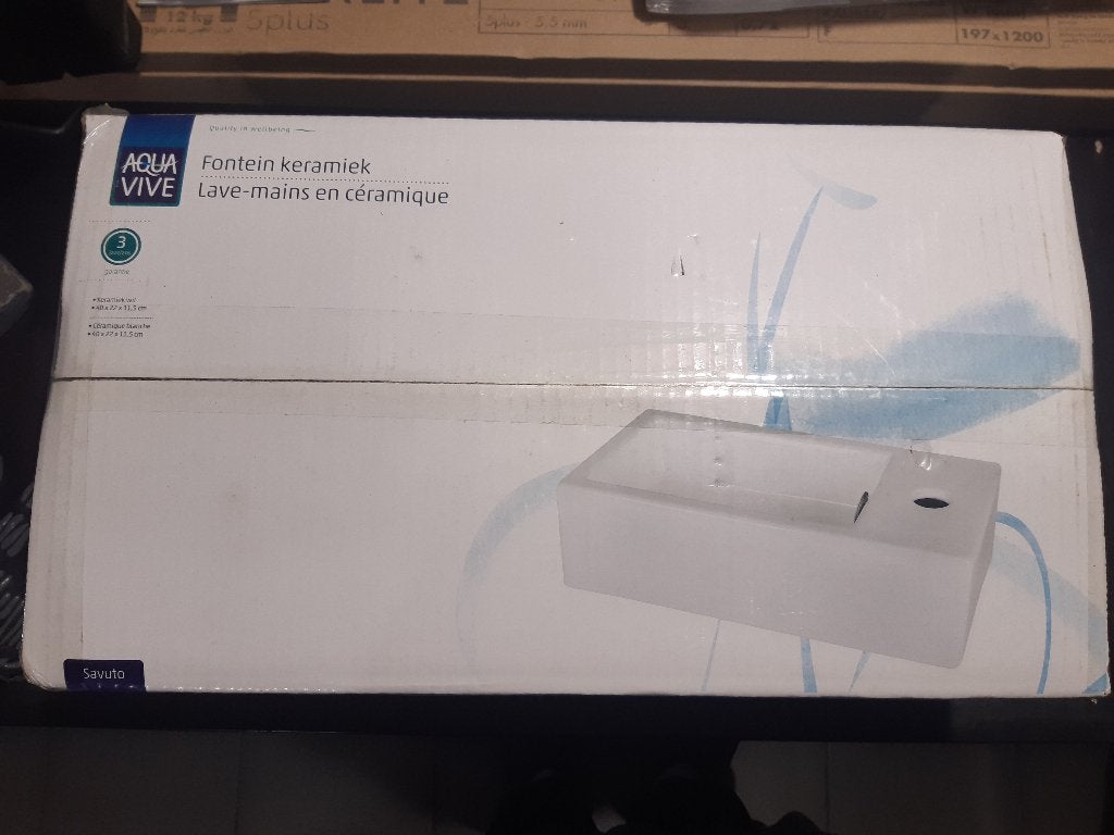 AQUA VIVE lave main ceramique NEUF, Enlèvement, Neuf, Lavabo
