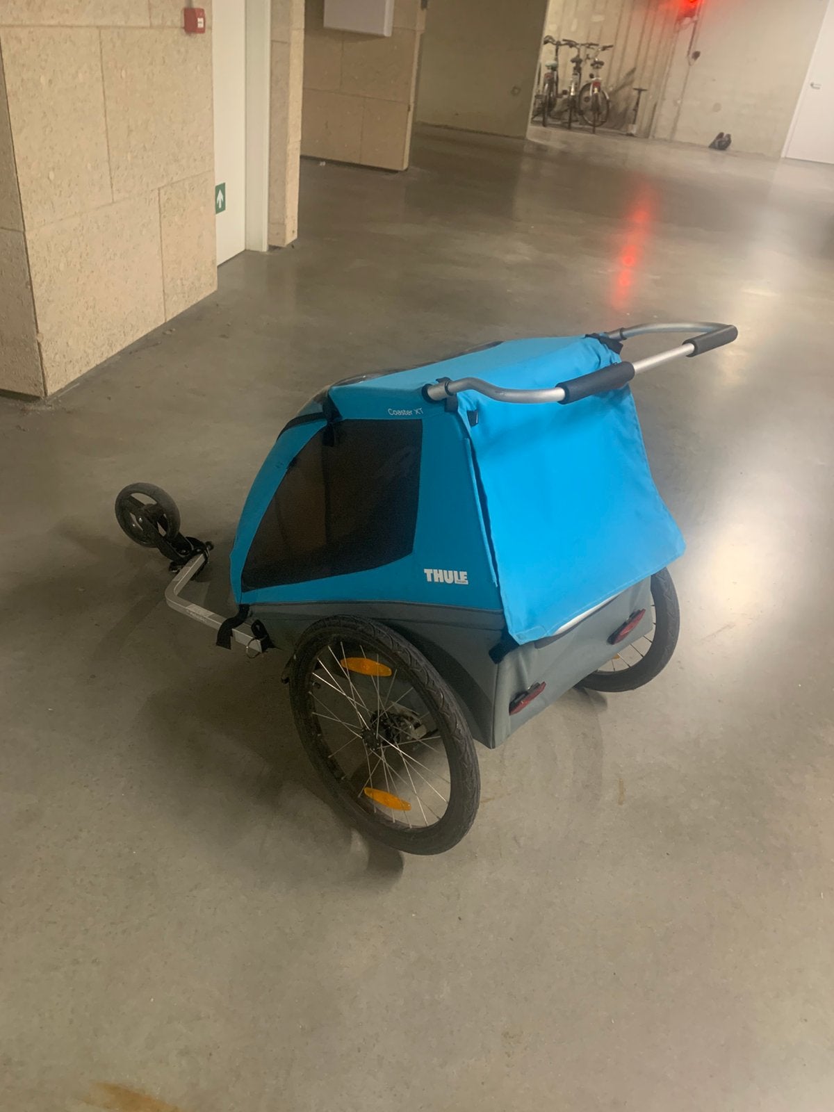 Thule Coaster XT, kinderfietskar, Ophalen of Verzenden, Zo goed als nieuw, Opvouwbaar