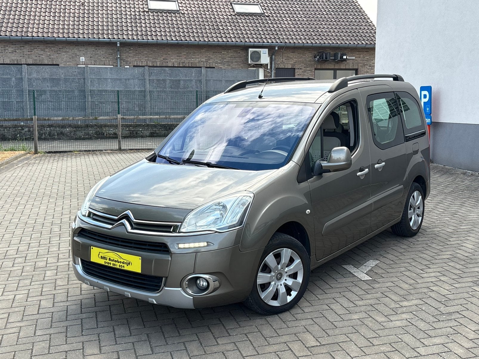 Citroën berlingo 1.6 benzine 2014 132.000km, Euro 5, 5 zetels, Berlingo, Bedrijf