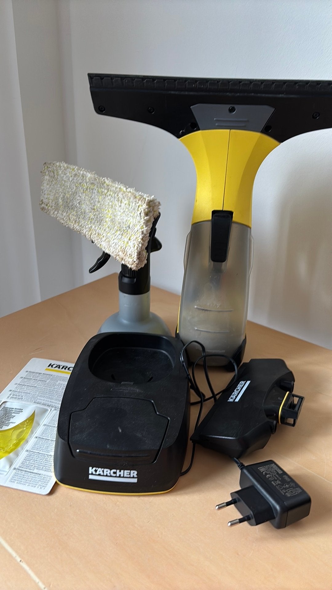 Kärcher ramenwasser Window Vac, Maison & Meubles, Produits de nettoyage, Enlèvement, Essuie-vitre ou Raclette