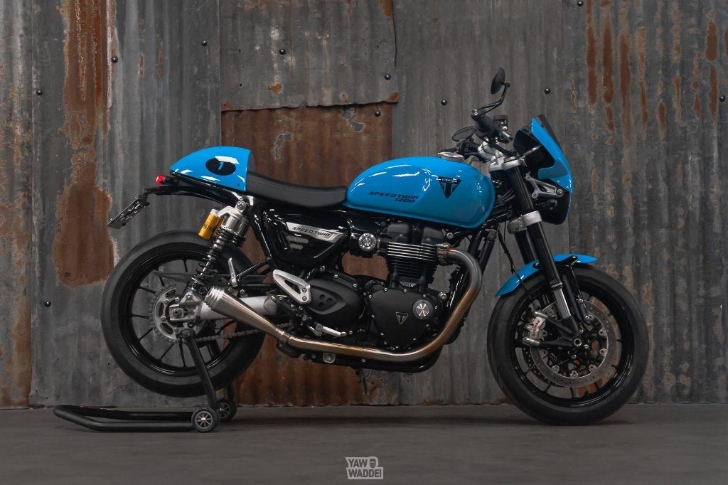 Triumph Speed Twin 1200: Custom cafe-racer in Miami Blue, Motoren, Motoren | Triumph, Bedrijf, Naked bike, meer dan 35 kW, 2 cilinders