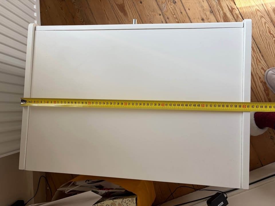 2 commodes blanches identiques, 3 ou 4 tiroirs, 25 à 50 cm, Moins de 100 cm, Enlèvement