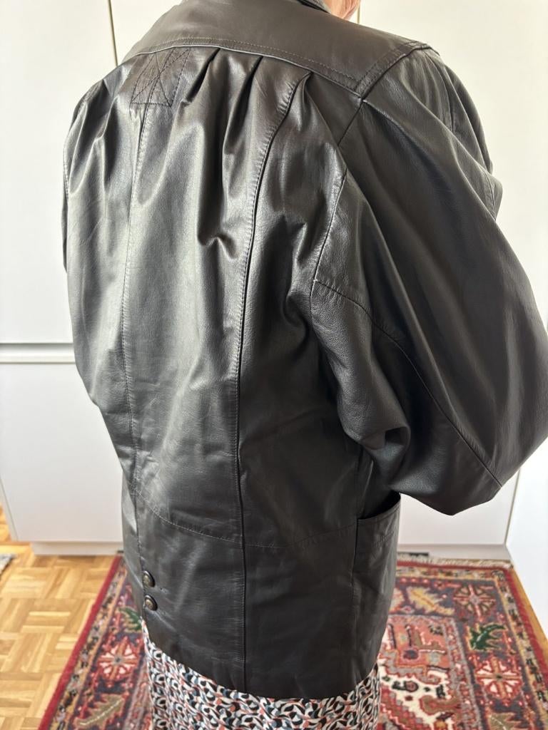 Gilet en cuir noir pour femme, Taille 38/40 (M), Enlèvement ou Envoi, Comme neuf, Manteau