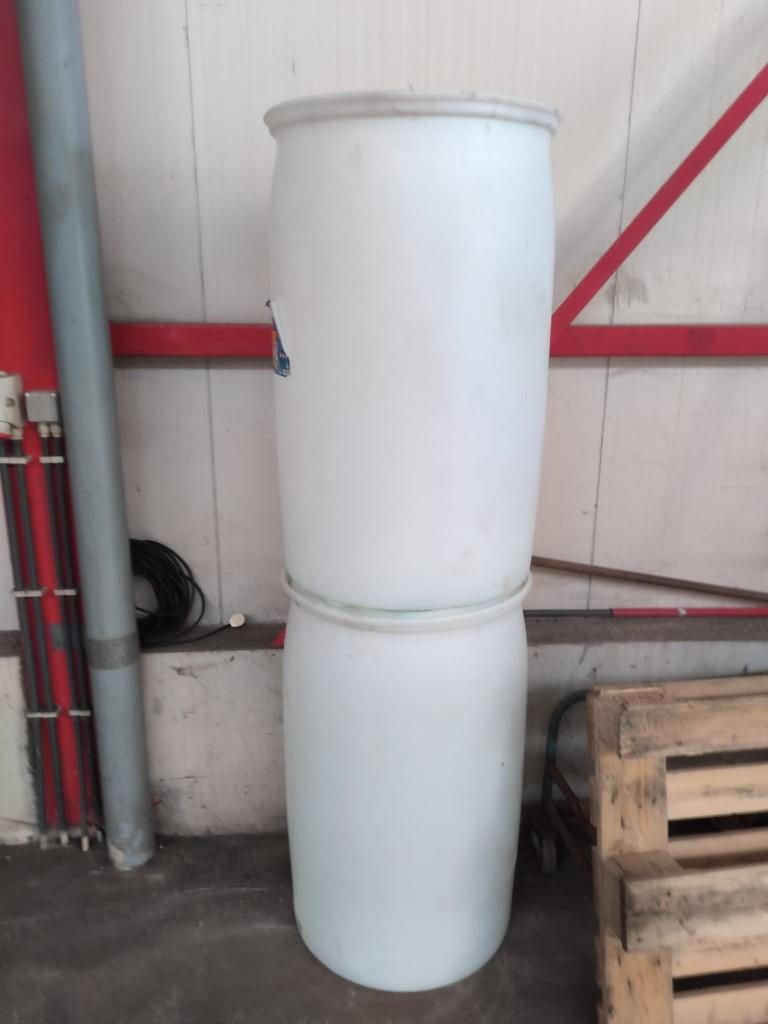 vaten, 150 liter of meer, Ophalen, Gebruikt, Kunststof