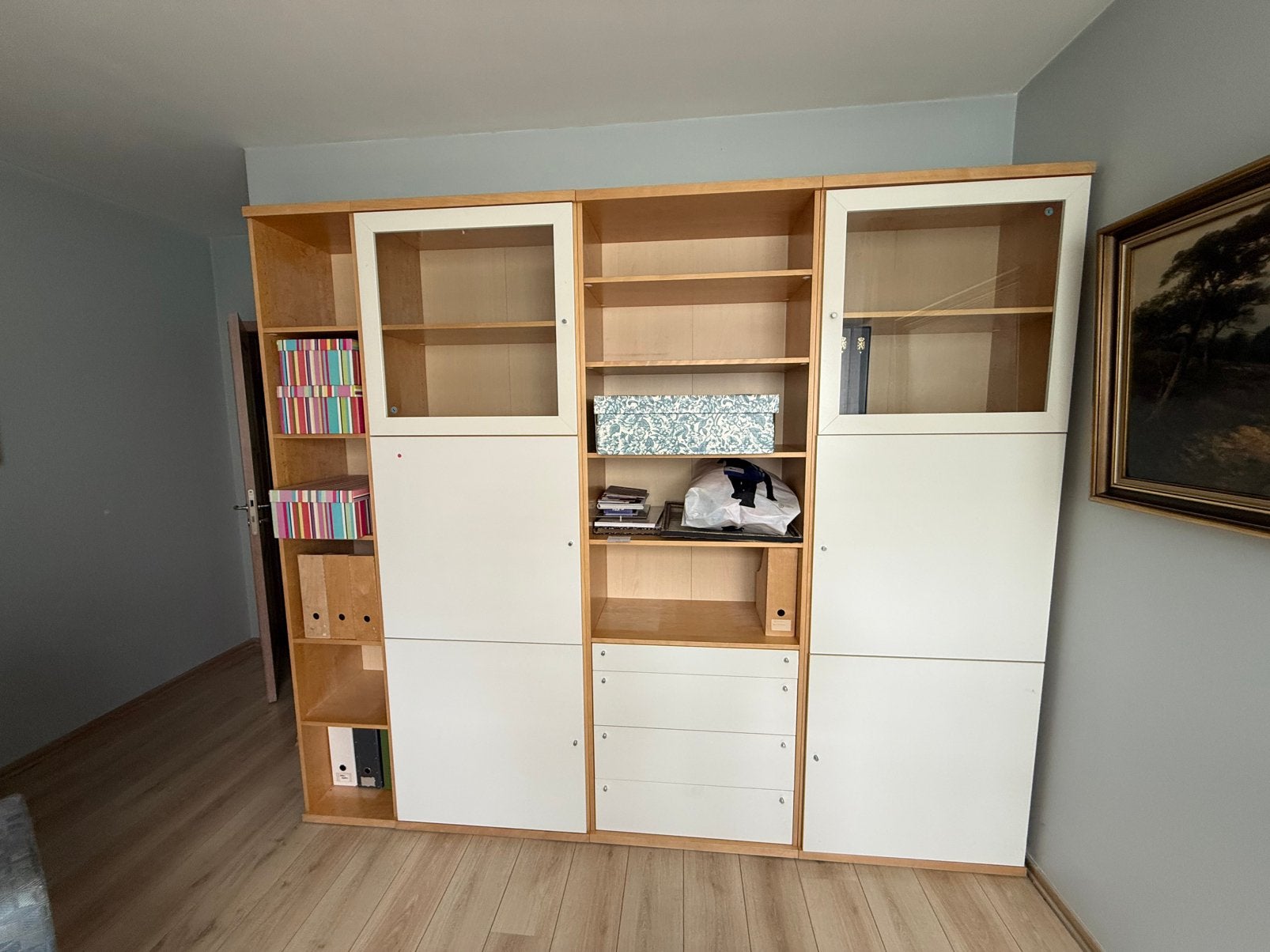 Armoire murale/bibliothèque, IKEA Magiker avec vitrine, 25 à 50 cm, 200 cm ou plus, Avec tablette(s), Comme neuf