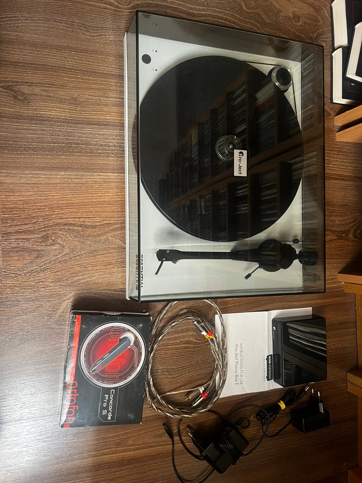 Pro-Ject Essential III SB draaitafel en diverse accessoires, Audio, Tv en Foto, Platenspelers, Zo goed als nieuw, Platenspeler