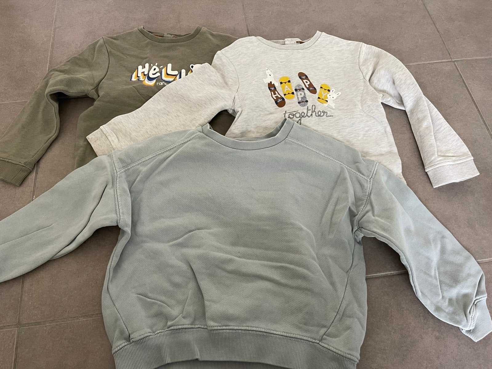 3 sweaters maat 98, Vêtements | Hommes, Pulls & Vestes, Comme neuf, Enlèvement