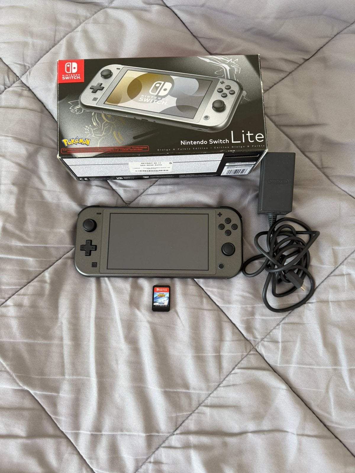 Nintendo Switch Lite Nieuwe Pokémon-editie, Games en Spelcomputers, Ophalen, Overige kleuren, Nieuw, Met beschermhoes of tas