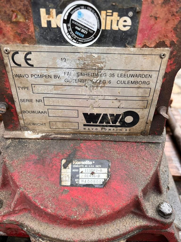 Vacuumpomp 2 stuks, Doe-het-zelf en Bouw, Ophalen, Zo goed als nieuw