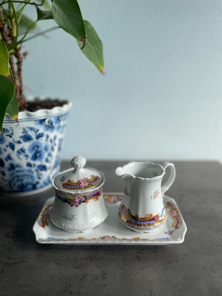 Service à crème vintage en porcelaine de Limoges, Enlèvement