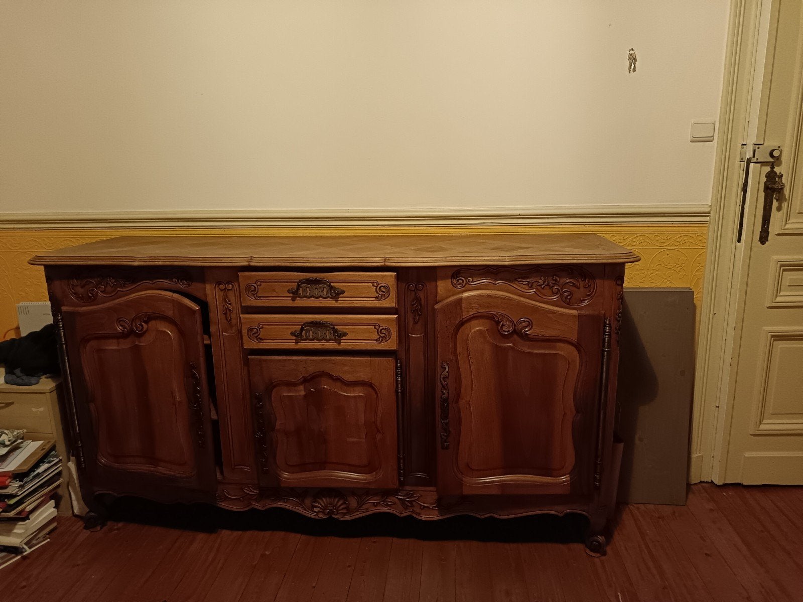 Buffet en merisier massif