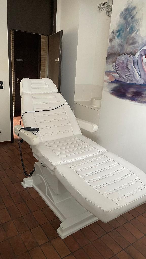Elektrische cosmetische behandelstoel, Enlèvement, Utilisé, Table de massage