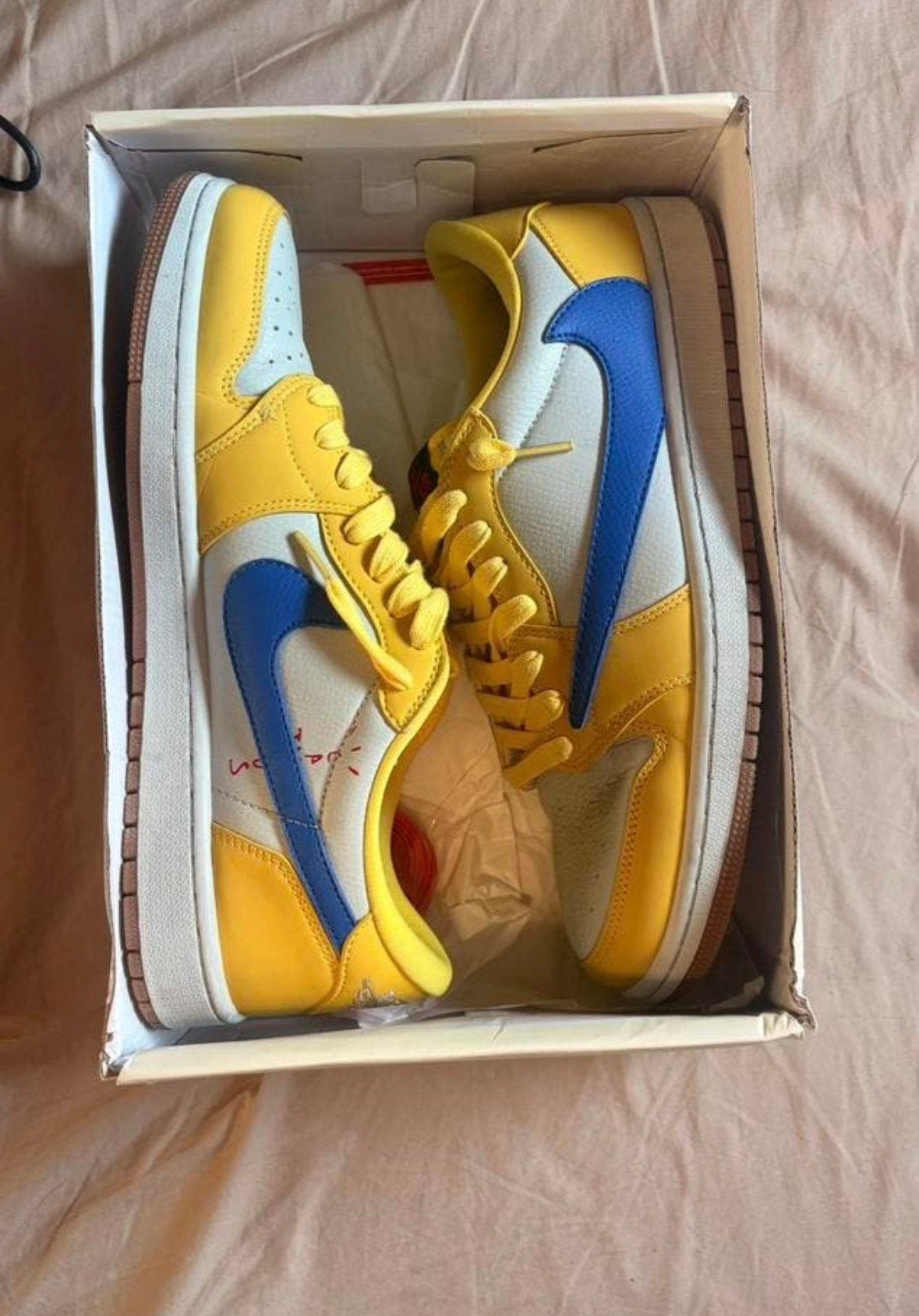 Jordan 1 canary ( travis Scott), Enlèvement ou Envoi, Comme neuf