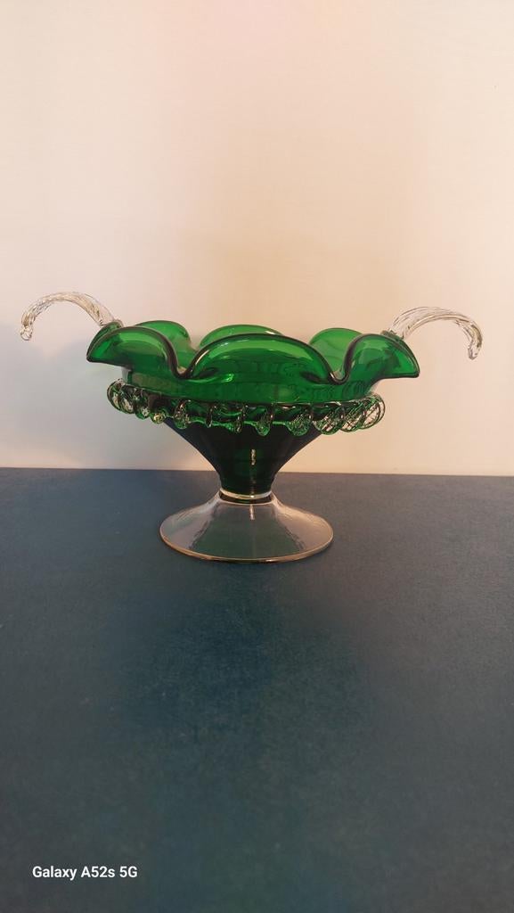 Bonboniere in klaar en Smaragd groen glas., Ophalen of Verzenden