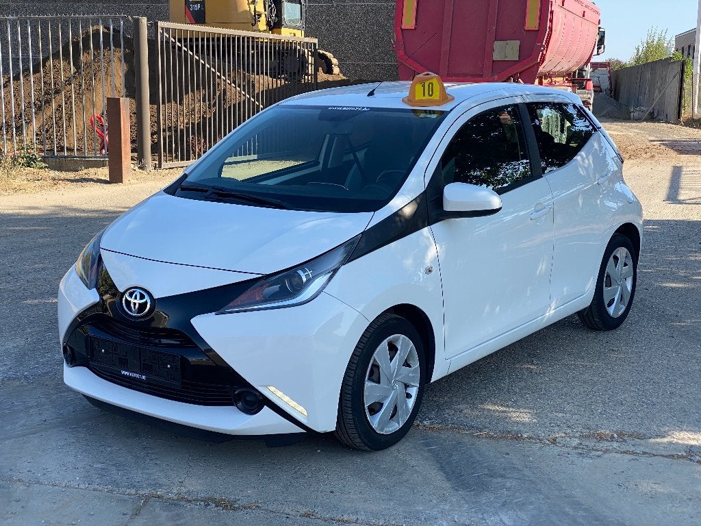 Toyota Aygo 1.0i VVT-i x-play Automatique, Auto's, Toyota, Stof, Wit, Bedrijf, 3 cilinders